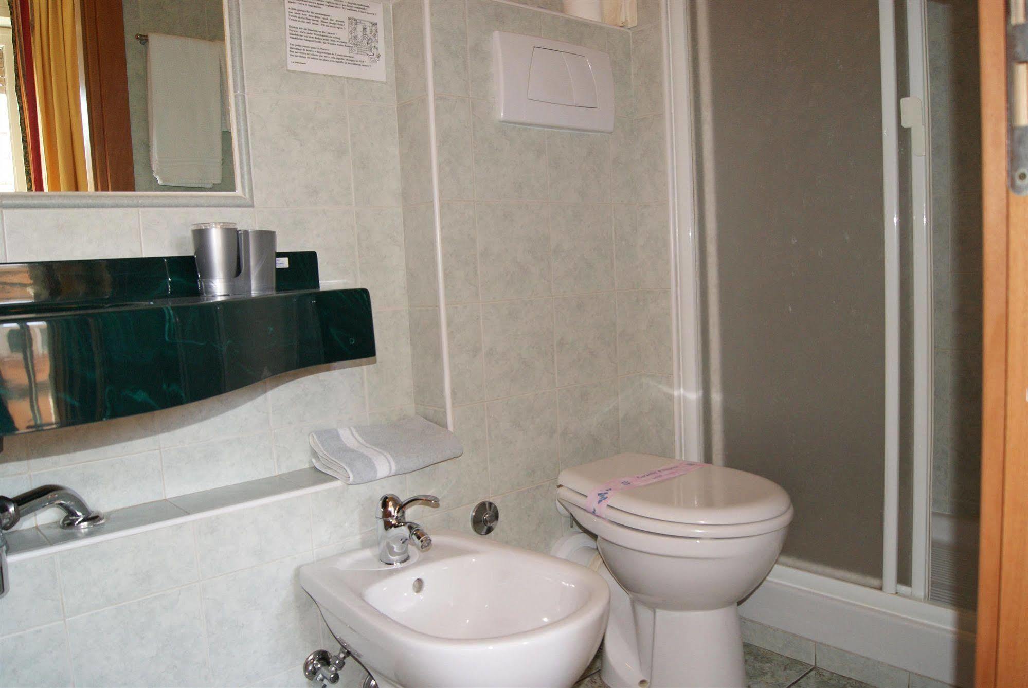 Hotel Dolly 3*