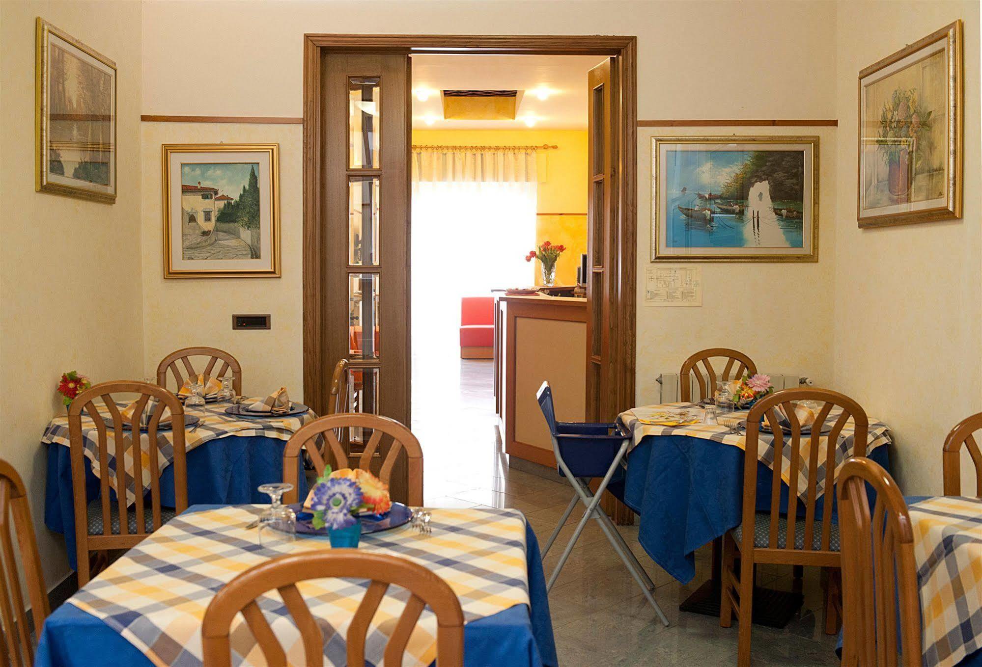 Hotel Dolly 3*