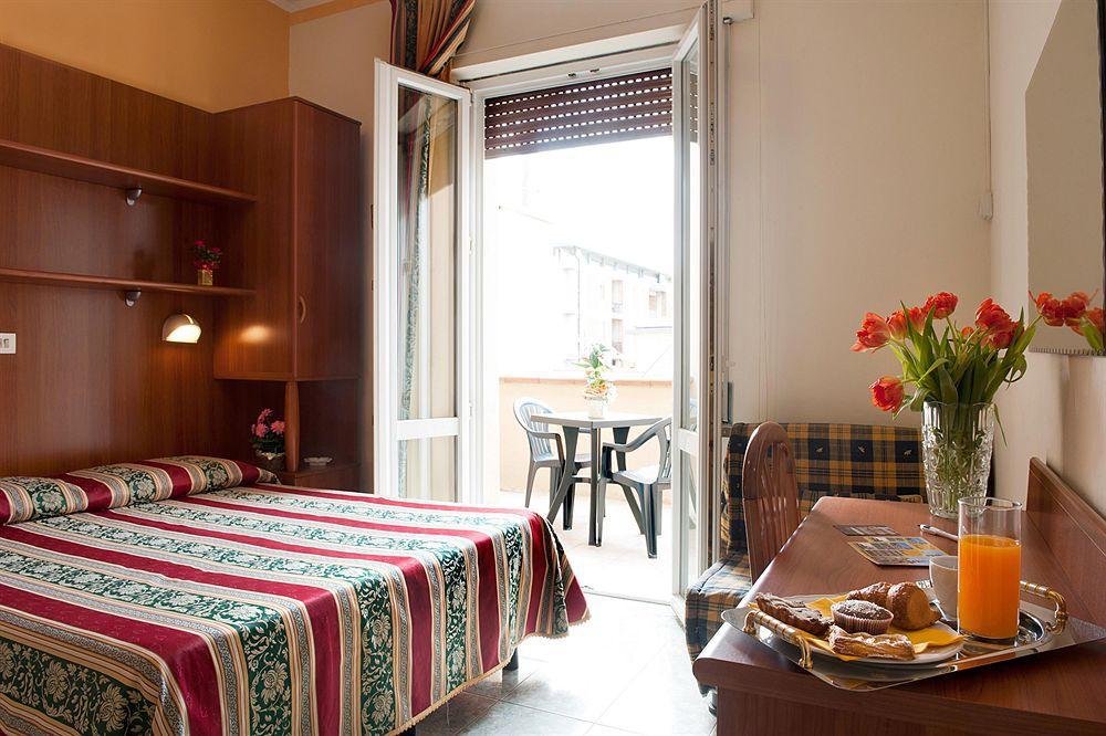 Hotel Dolly 3*