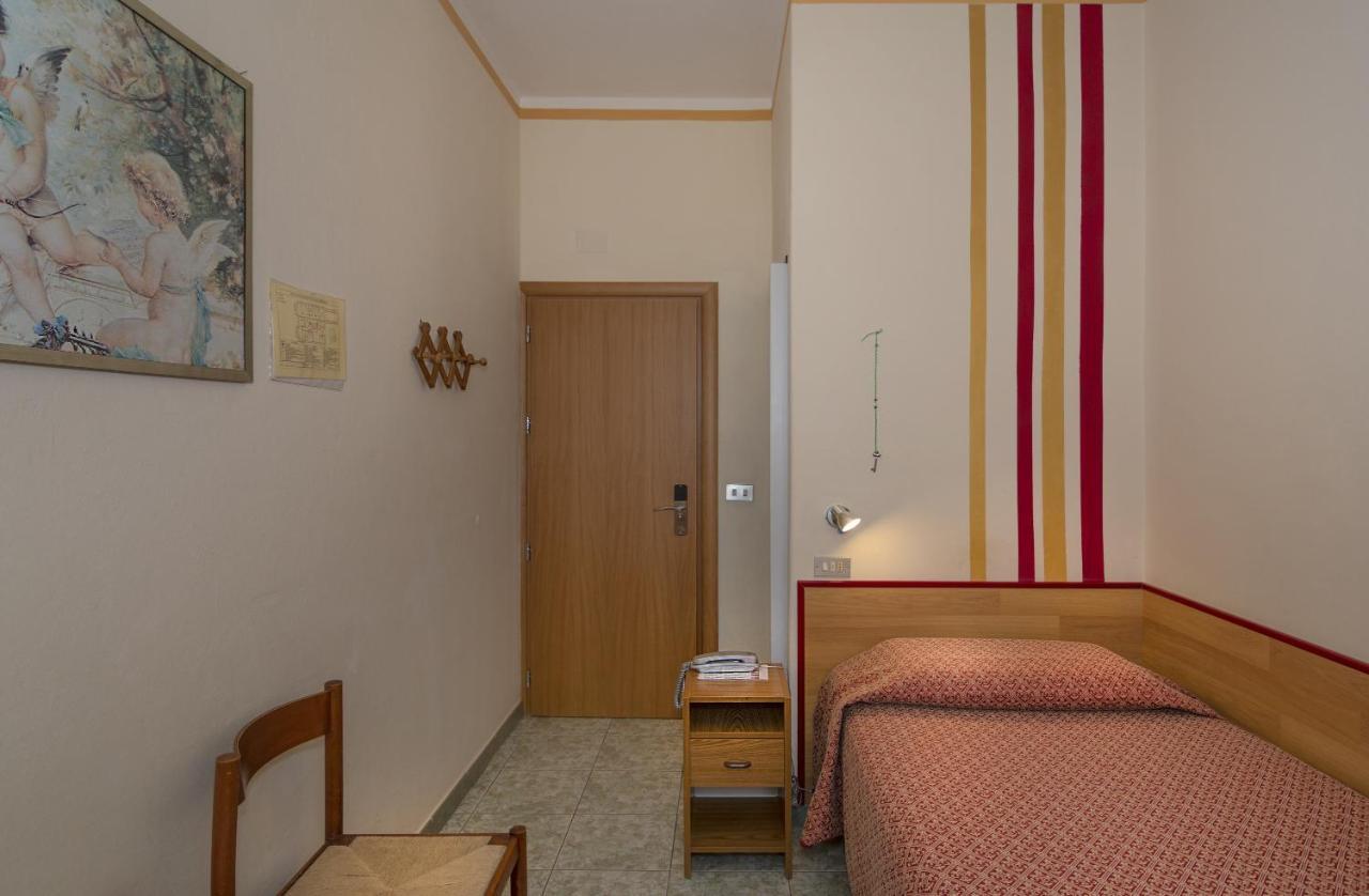 Hotel Dolly Viareggio